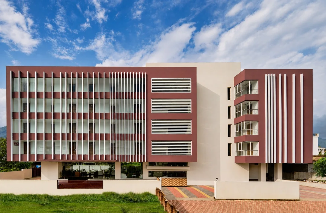 Zone Connect by The Park, Katra, photograph 1